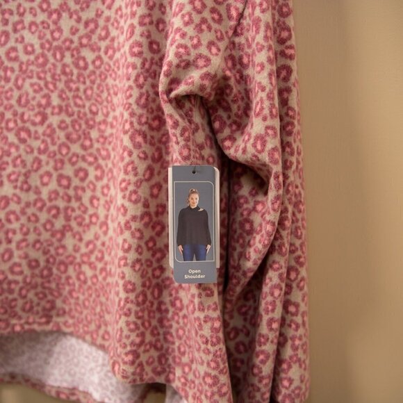 TERRA & Sky Pink Leopard Print Open Shoulder Sweater 4X - Picture 2 of 5